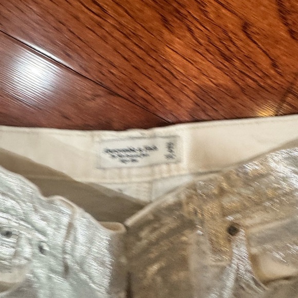 Abercrombie and Fitch High Rise 90s Relaxed Jean Silver NWOT Sz 27 - Picture 4 of 5